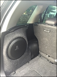 Suzuki SX4-subwoofer.jpg